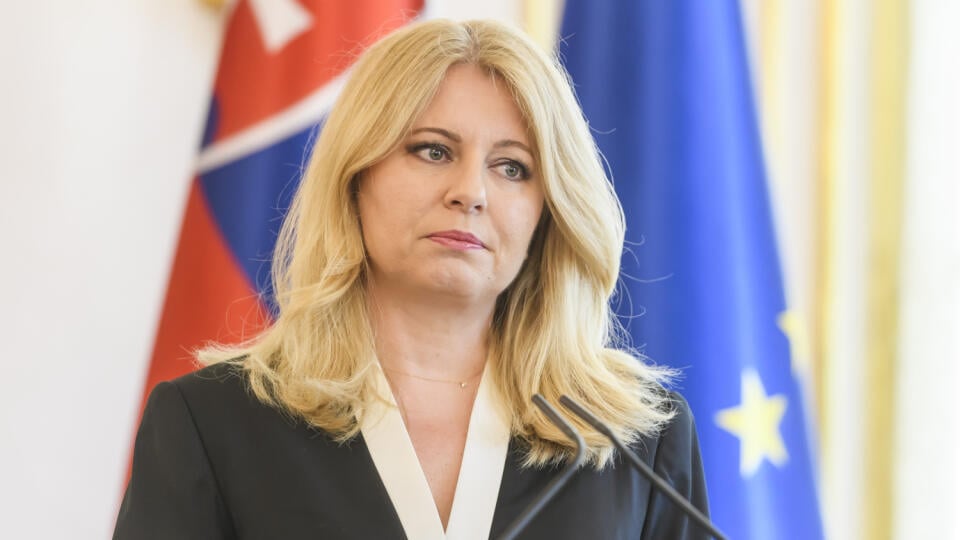 Na snímke prezidentka SR Zuzana Čaputová počas vyhlásenia s novozvoleným prezidentom SR Petrom Pellegrinim (nie je na snímke) k atentátu na premiéra SR Roberta Fica (Smer-SD) v Bratislave 16. mája 2024. FOTO TASR - Jaroslav Novák