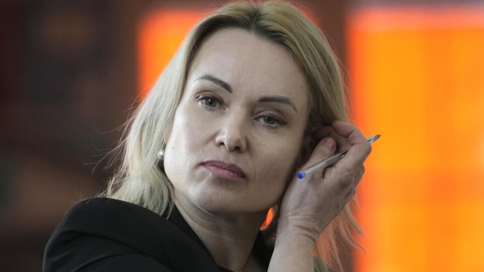 Razkrivamo Vesno Janković: je njena torbica Louis Vuitton prava ali  ponaredek - Slovenske novice