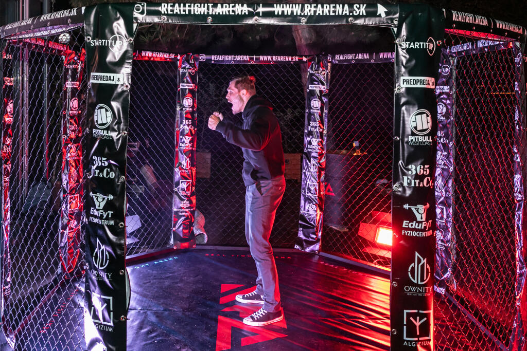 Na snímke je tlačová konferencia a predstavenie novej česko-slovenskej MMA organizácie Real Fight Arena v reštaurácii Aušpic.