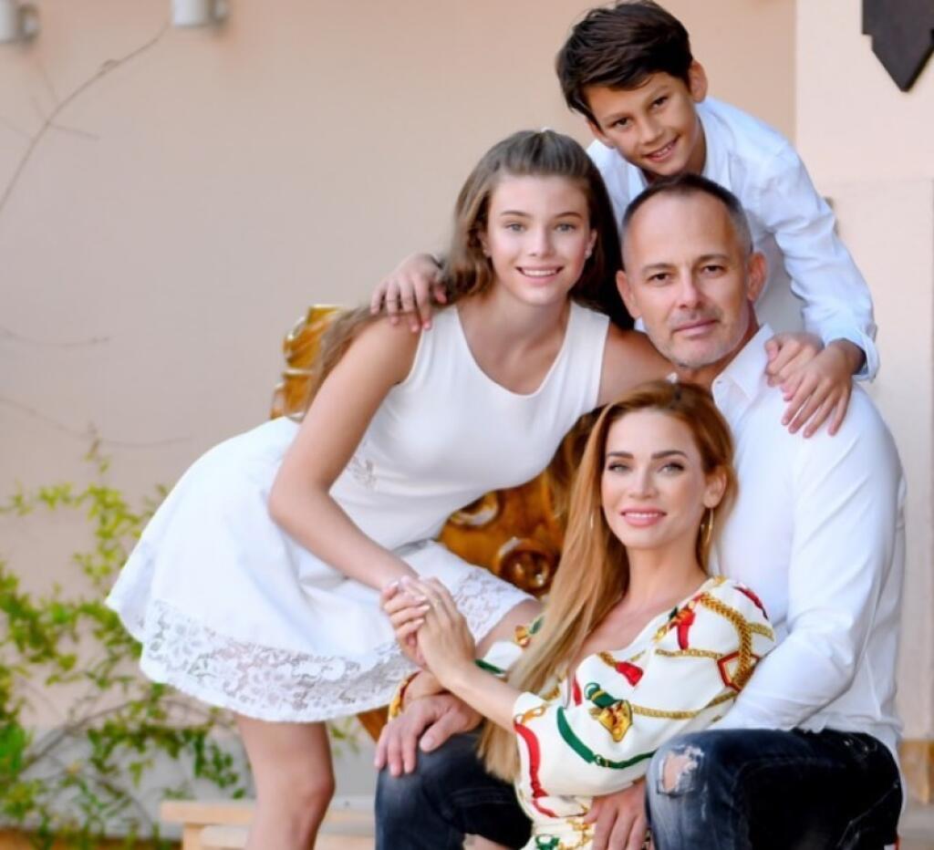Šťastná a krásna rodinka: Manžel Daniel, dcéra Vanessa a syn Daniel.