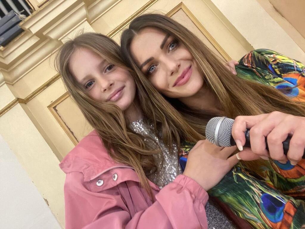 Martina Schindlerová s dcérkou
