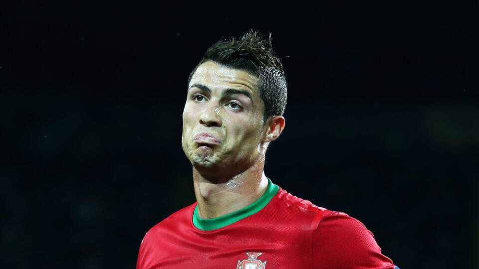 Ani 700. kariérny gól hviezdneho Ronalda Portugalcom nepomohol. Podľa trénera Santosa boli Portugalčania zbrklí.