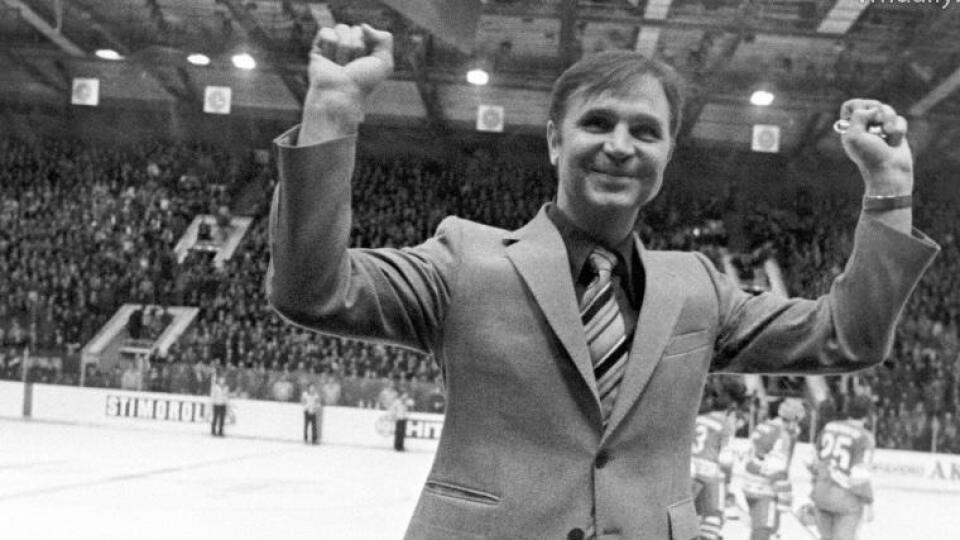 Viktor Tichonov, symbol zlatej éry hokeja v bývalom Sovietskom zväze, sa svetoznámym trénerom stal nielen pre úspechy