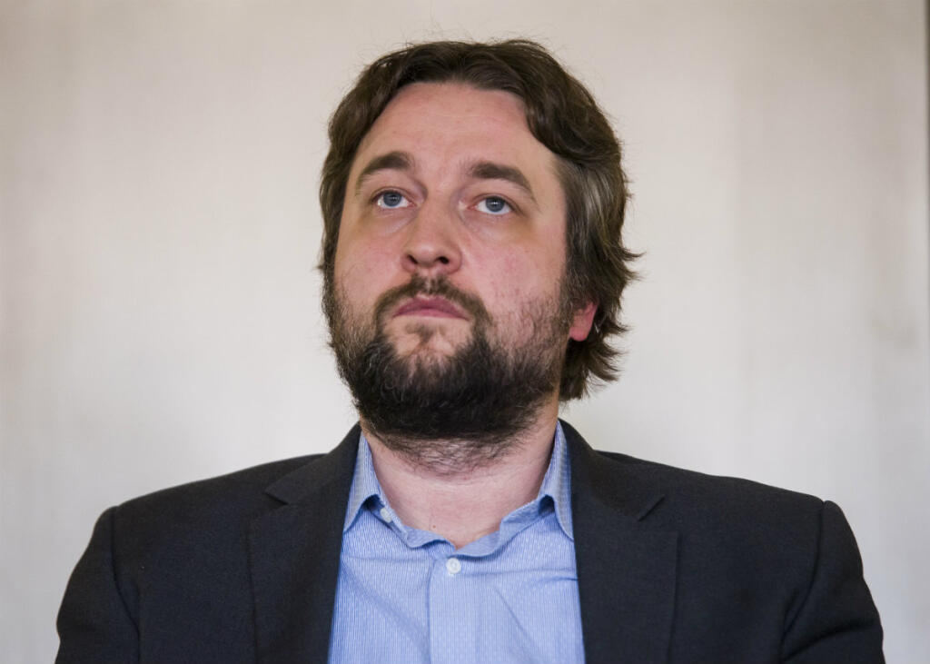 Blaha musí zmazať statusy o firme Eset. Nariadil mu to súd