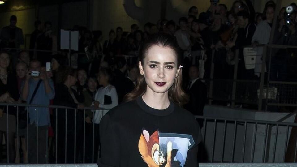 Lily Collins a jej srnka Bambi strhli na seba