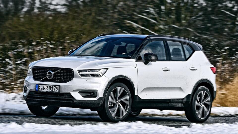 4. najväčší rozdiel: Volvo XC40 D4 AWD Geartronic R-Design. Udávaná kombinovaná spotreba: 7,0 l/100 km. Reálna kombinovaná spotreba: 10,8 l/100 km. Rozdiel v litroch: 3,8 l/100 km. Rozdiel v percentách: 54,90 %.