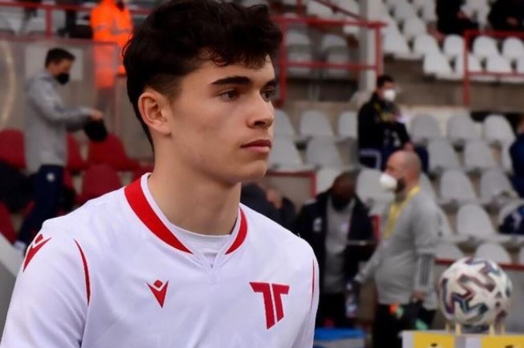 Lucas Demitra zdedil po otcovi športový talent a bojovnosť.