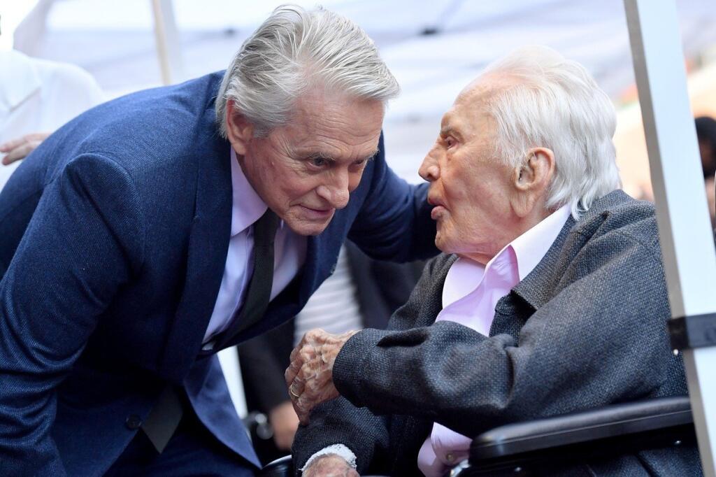 Michael Douglas so svojím otcom Kirkom.