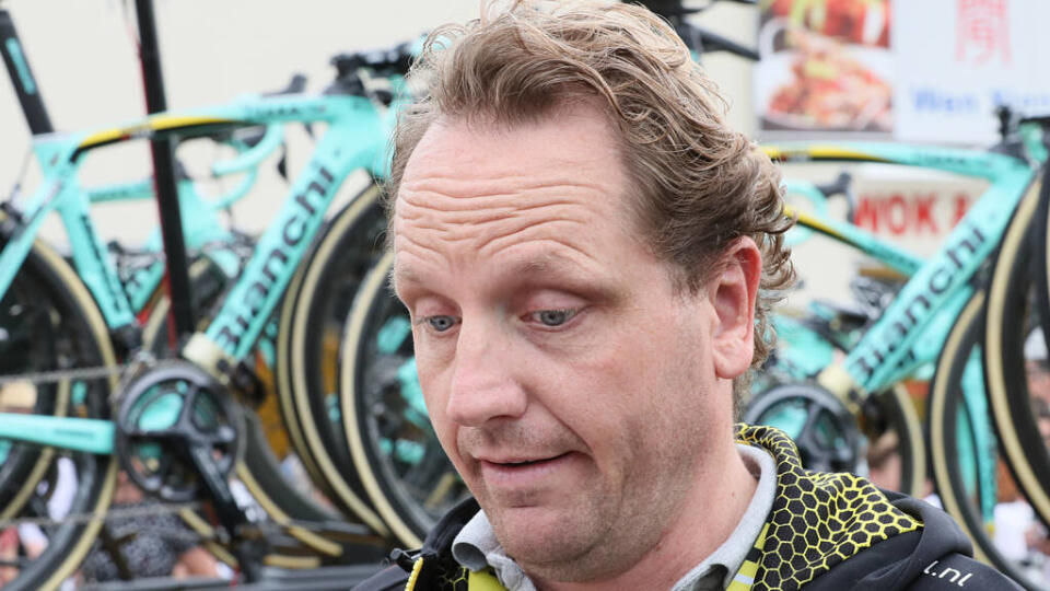 Merijn Zeeman ako športový riaditeľ tímu Jumbo-Visma na Tour de France skončil.