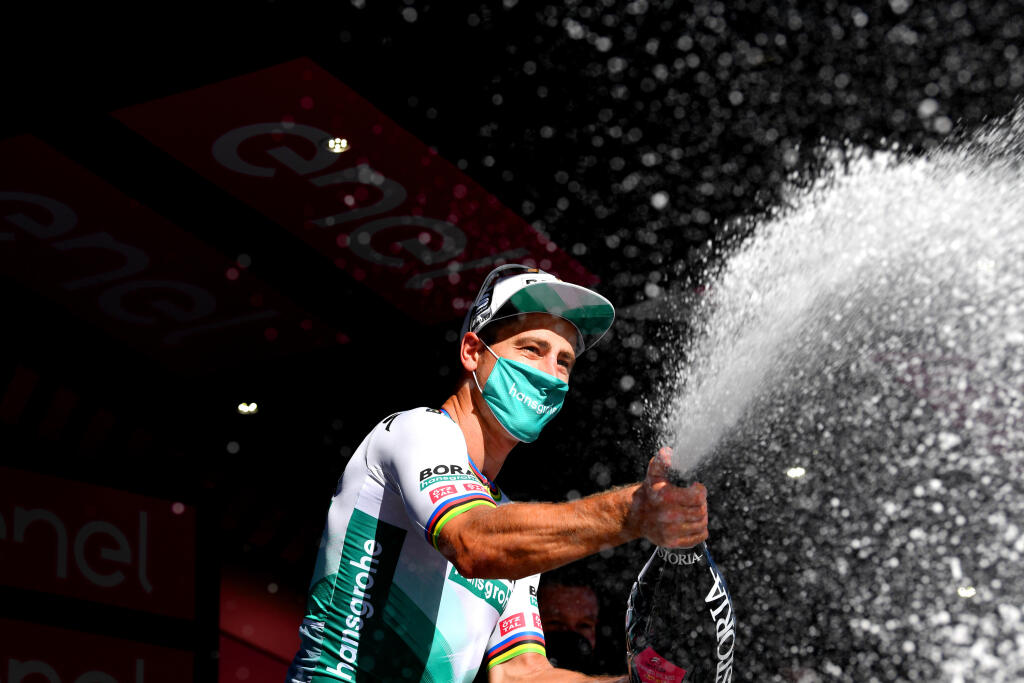 Peter Sagan takto oslávil víťazstvo v 10. etape.