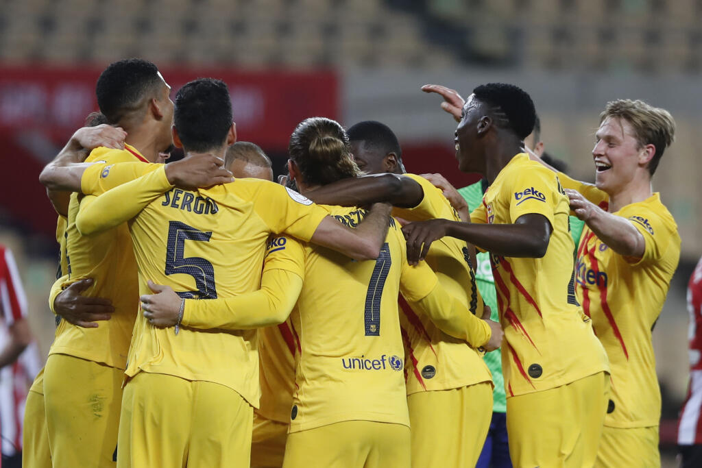 Európska futbalová únia (UEFA) začala v stredu disciplinárne konanie s Realom Madrid, FC Barcelona a Juventusom Turín, teda tromi klubmi, ktoré sa ešte nezriekli projektu vytvorenia Európskej Superligy (ESL).
