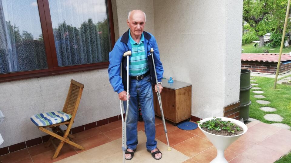 Františka (75) was waiting after taking over from anesthesia!  What they did to him in the hospital will turn you on!