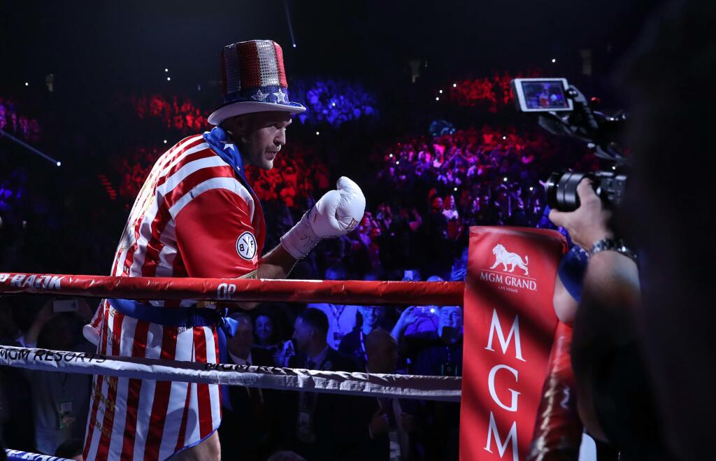 Fury kontroloval zápas od 1. kola. O päť rokov mladšiemu Schwarzovi spôsobil krvácanie do nosa a v 2. kole bol po jeho drvivej kombinácii súper počítaný.