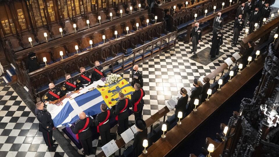 Britská kráľovská rodina sa v sobotu na Windsorskom hrade poslednýkrát rozlúčila s princom Philipom