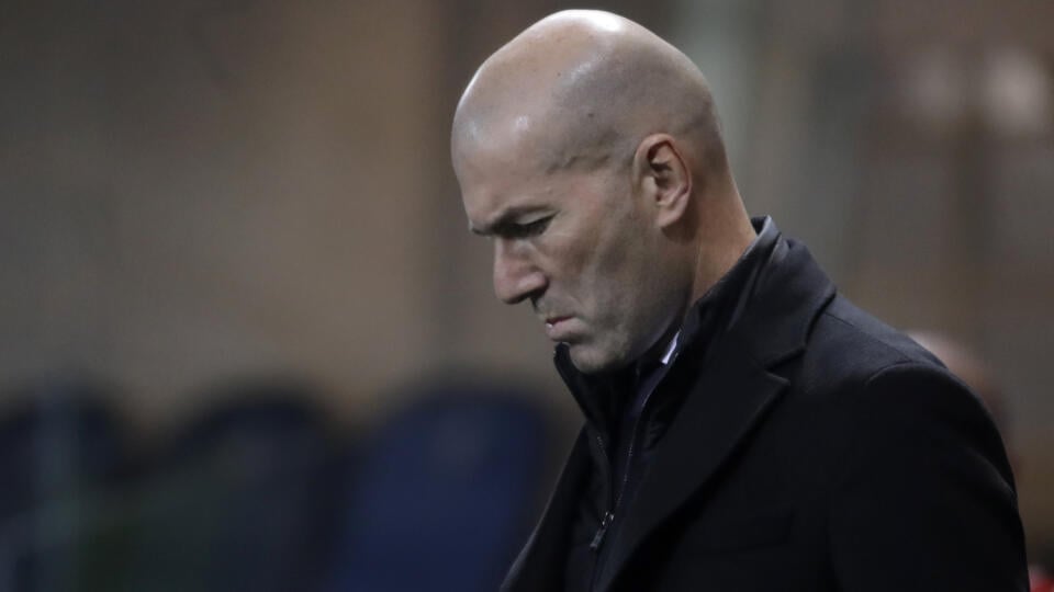 Tréner Zinedine Zidane.