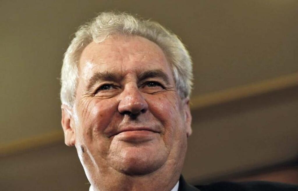 Zeman pritvrdil. Vybral si premiéra