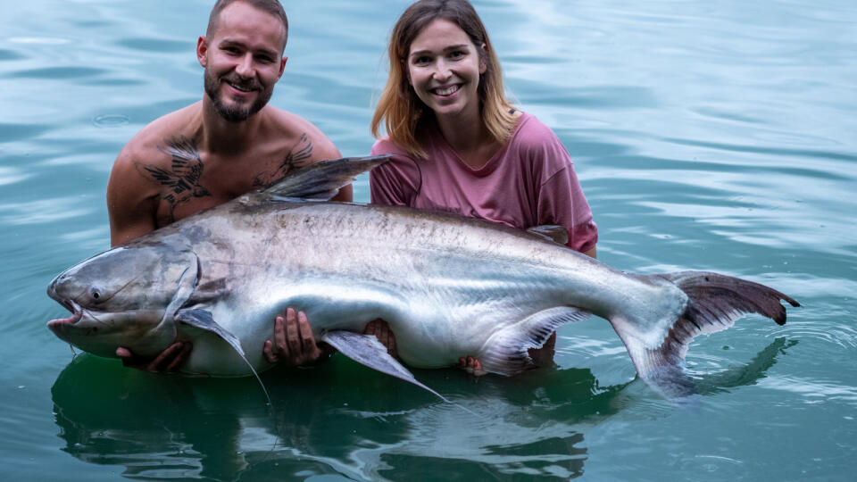 Prečo si nedopriať malé osvieženie po zväzovkách a sukromákoch na Slovensku?“ povedali sme si jedného dňa s manželom-rybárom a kúpili si letenky do Thajska.