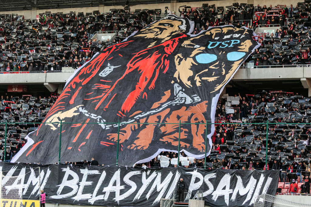 Prezídium Únie ligových klubov v stredu skontumovalo nedohratý zápas 11. kola najvyššej slovenskej futbalovej súťaže medzi Spartakom Trnava a Slovanom Bratislava výsledkom 0:3.