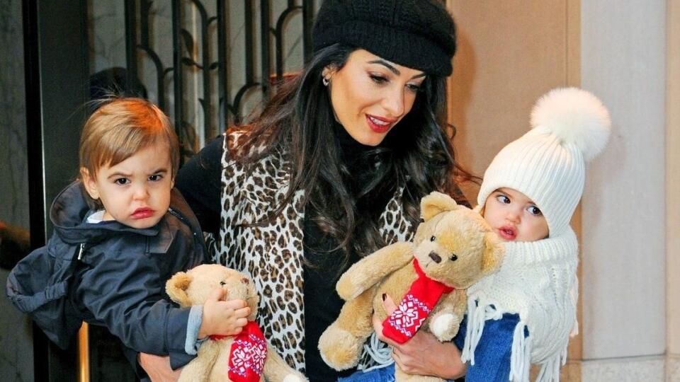 Amal Clooney s deťmi