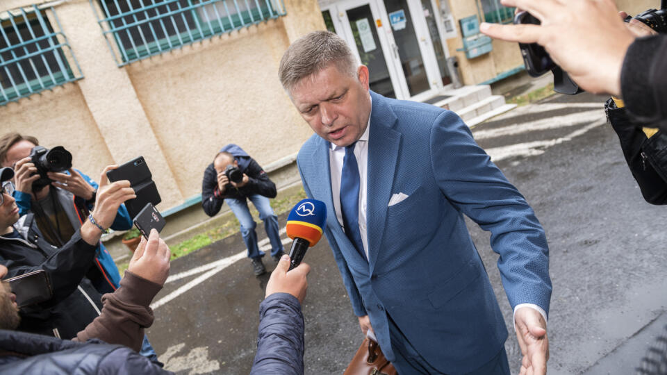 Na snímke predseda SMER-SD Robert Fico prichádza na pracovný snem strany Smer – sociálna demokracia v Bratislave 18. júla 2020. FOTO TASR - Jaroslav Novák