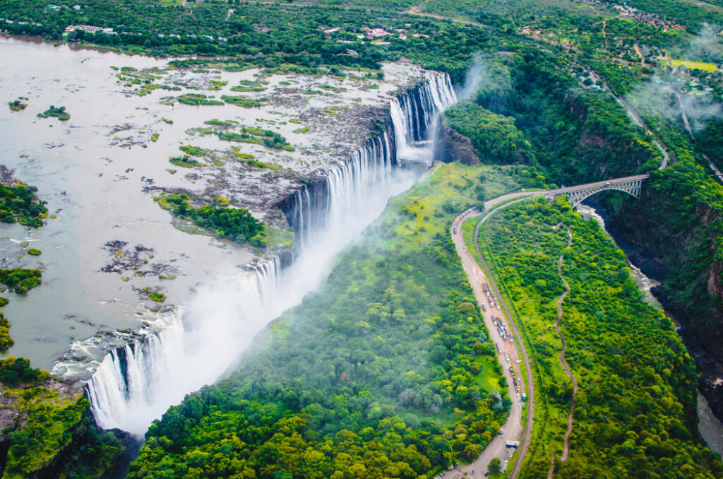 Victoria,Falls,(tokaleya,Tonga:,Mosi-oa-tunya,,