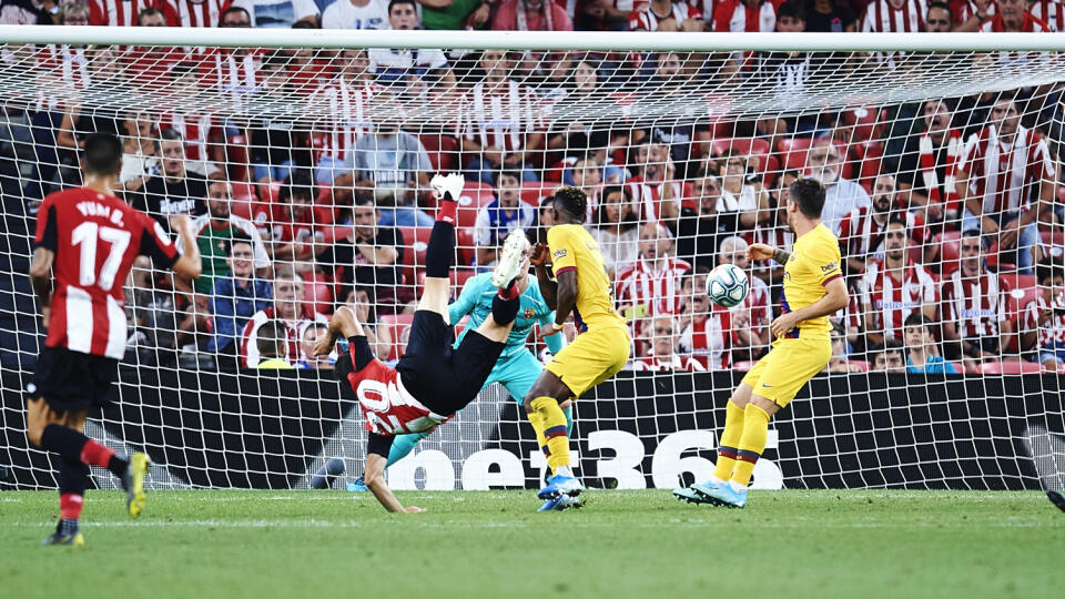 Výstavným gólom rozhodol najstarší hráč ligy Aduriz