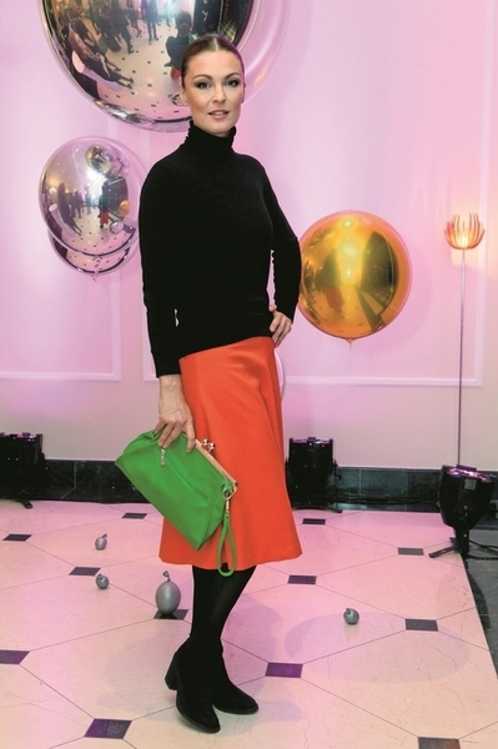 Elena Podzámska.