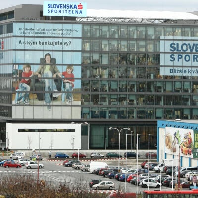 PRIPRAVTE SA! Najväčšia slovenská banka odstaví väčšinu svojich služieb. Kedy a na ako dlho?