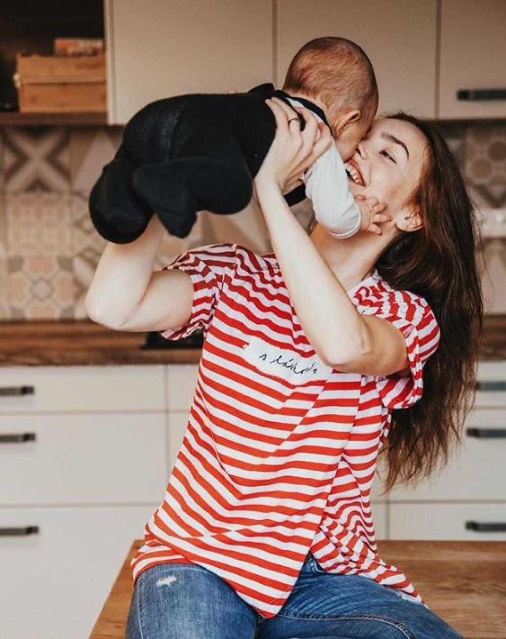 Takto býva herečka Mary Bartalos so svojim manželom a synom.
