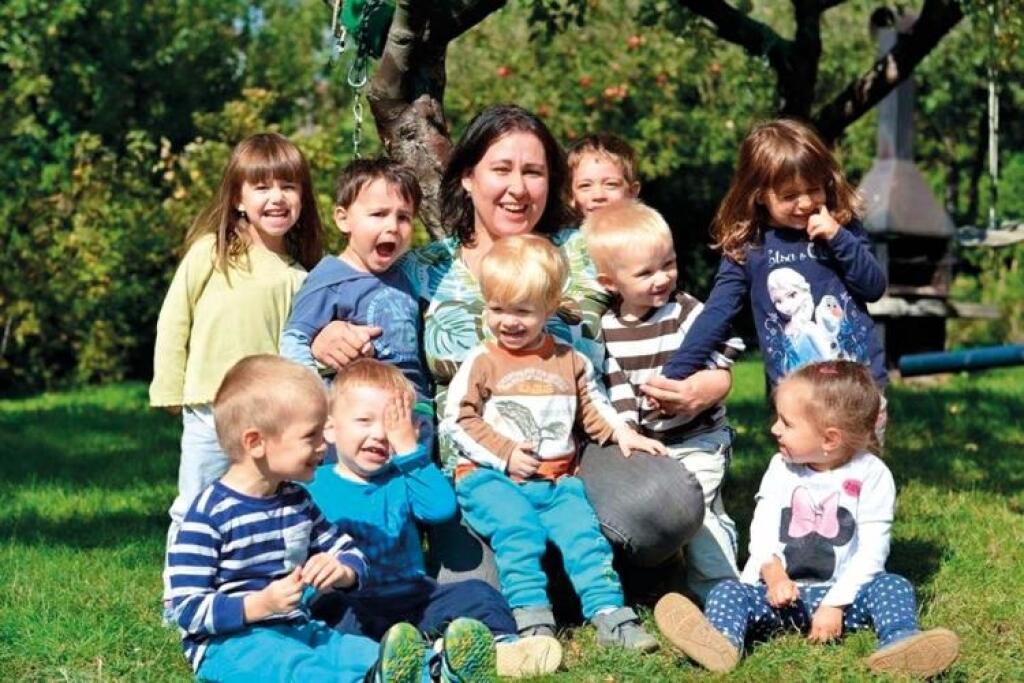 Absurdný jasličkový zákon zabrzdí aktívnych rodičov