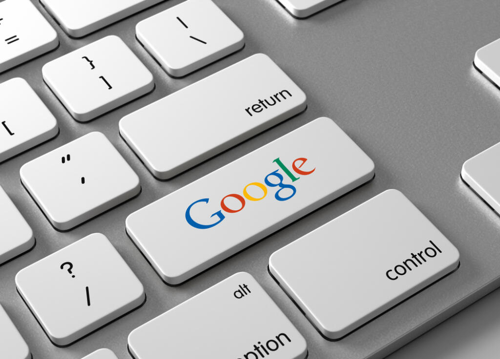 A,Keyboard,With,A,Button,Google