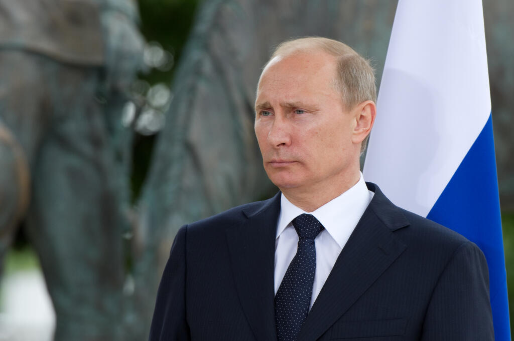 Paris,-,June,21,:,Vladimir,Putin,During,A,Work