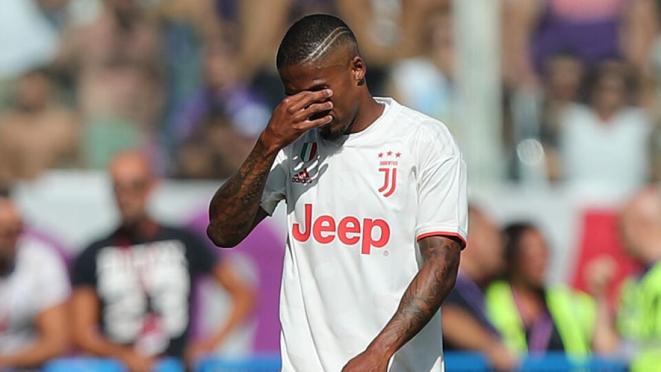 Douglas Costa.