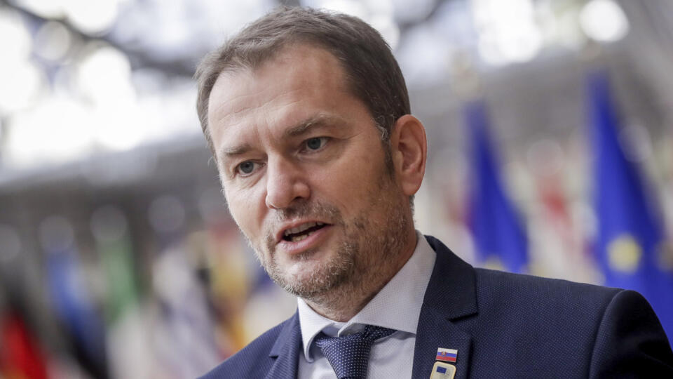 JB 11 Brusel - Premiér SR Igor Matovič prichádza na summit EÚ v sídle Európskej rady v Bruseli 15. októbra 2020. Lídri členských štátov Európskej únie, ktorí sa vo štvrtok poobede stretnú v Bruseli na dvojdňovom zasadnutí Európskej rady, sú odhodlaní vyjadriť svoju jednotu a rozhodnosť v otázke budúcich vzťahov so Spojeným kráľovstvom po brexite. Popri otázkach spojených s bojom proti klimatickým zmenám a koronakríze, to bude jedna zo zásadných tém summitu EÚ. FOTO TASR/AP
Slovakia's Prime Mini