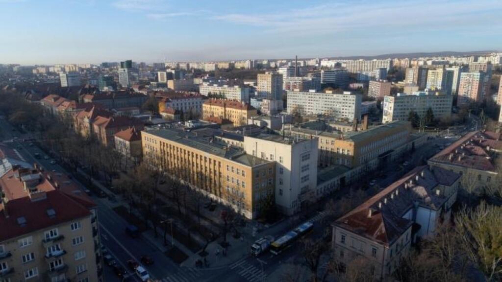 Budova Hlavnej pošty v Košiciach má nového majiteľa, prejde obnovou