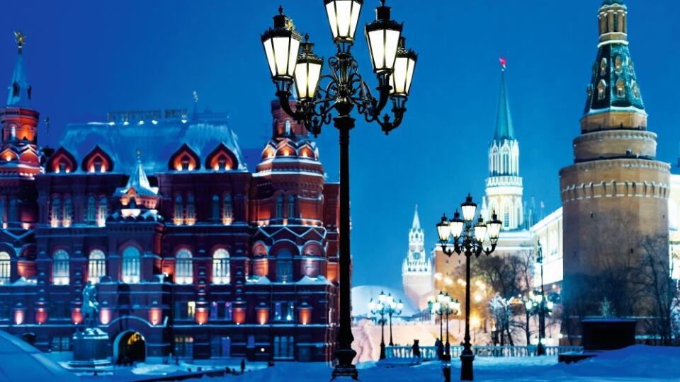 snow in Moscow - Kremlin towers in winter snowing night, Image: 171441982, License: Royalty-free, Restrictions: , Model Release: no, Credit line: Profimedia, Panthermedia