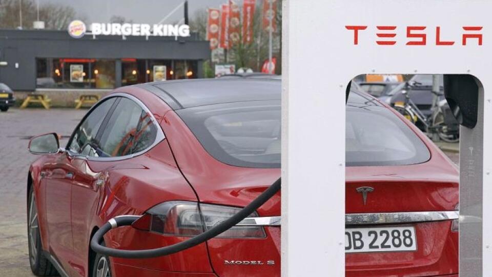 Tesla Model S zajazdila svetový rekord