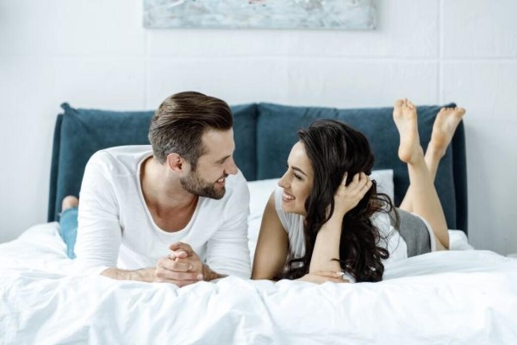 Milujte sa, je to zdravé: TOTO sú benefity posteľných radovánok! Je sex lepší ráno alebo večer?