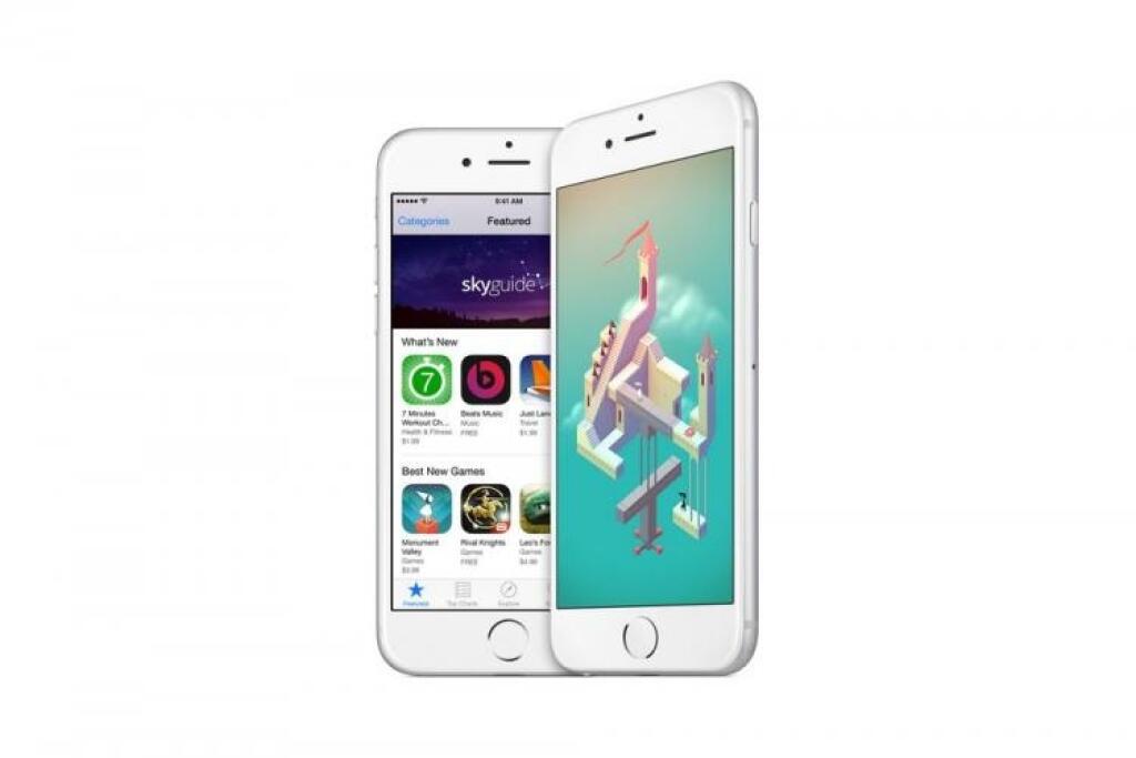 iPhone 6 je veľký. iPhone 6 Plus ešte väčší       