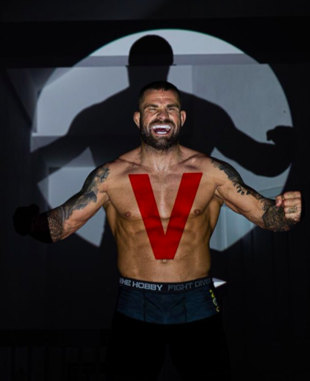 Veterán UFC navyše chystá nevídanú hostinu pre stovky ľudí.