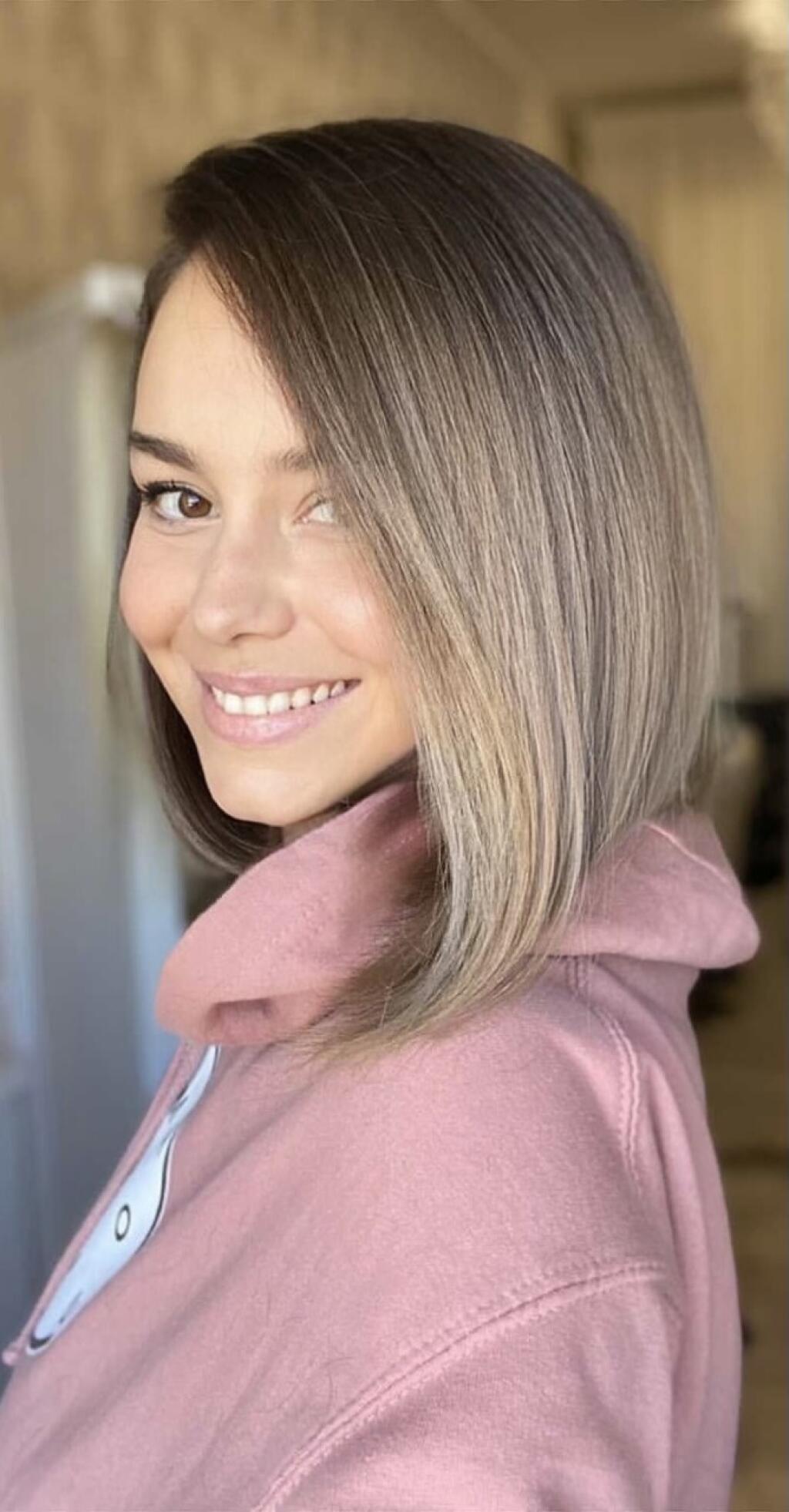 Dominika s novým účesom