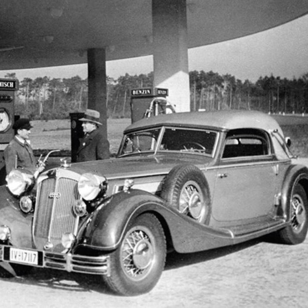 Horch 850.