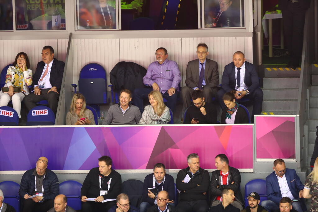 Takto fandila našim hokejistom budúca prezidentka Zuzana Čaputová. Takto ju Slováci v jej pozícii často neuvidia.