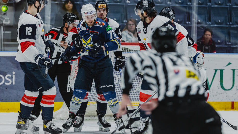 Počas zápasu 5.kola Tipos Extraligy medzi HC Slovan Bratislava a HK Spišská Nová Ves.