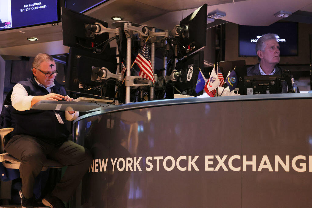 Markets Open After Losing Nearly 700 Points On Concerns Fed Will Keep Interest Rates High