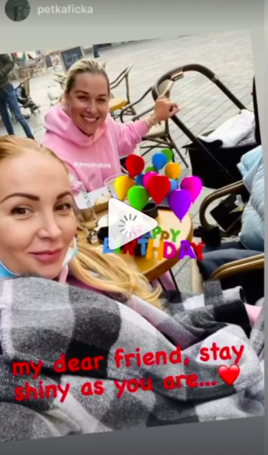 Blízki priatelia Cibulkovej zdieľali na Instagrame spoločné momentky.