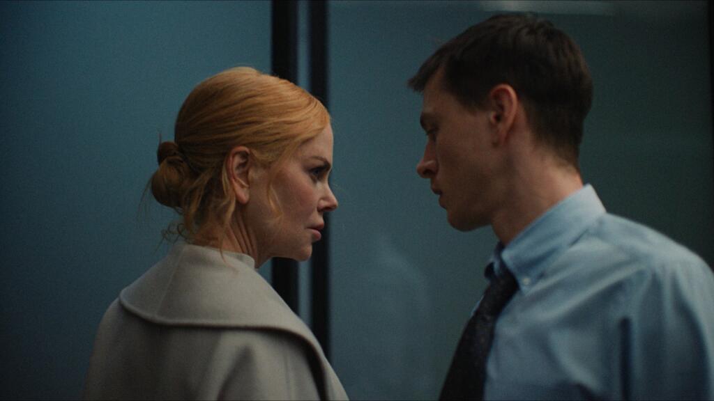 Nicole Kidman a Harris Dickinson vo filme Babygirl.