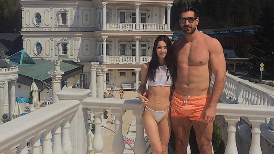 Boris Valábik a jeho sexi priateľka sa poriadne odviazali: Pozrite sa, čo stvárali na verejnosti!