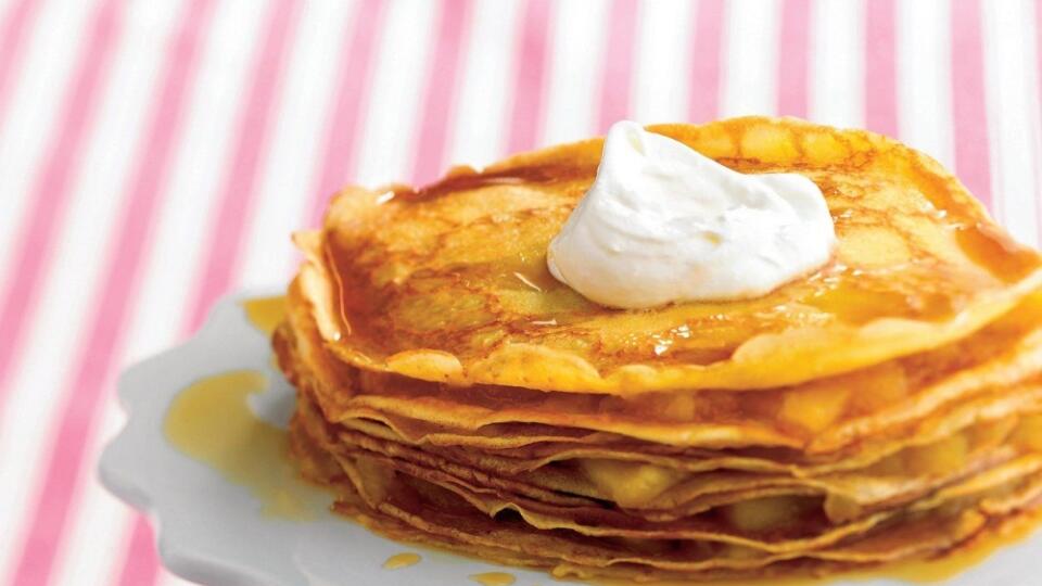 Palacinky s dusenými jabĺčkami