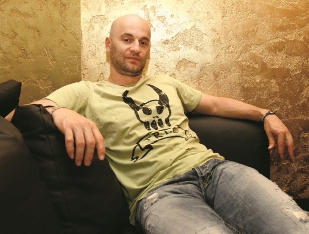 Pavol Demitra po zápase
rád relaxuje pri pozeraní komédií.